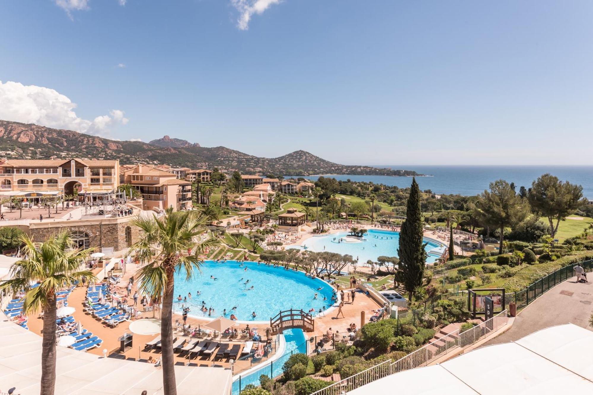 Hotel De L'Esterel Pierre & Vacances Saint-Raphael  Bagian luar foto
